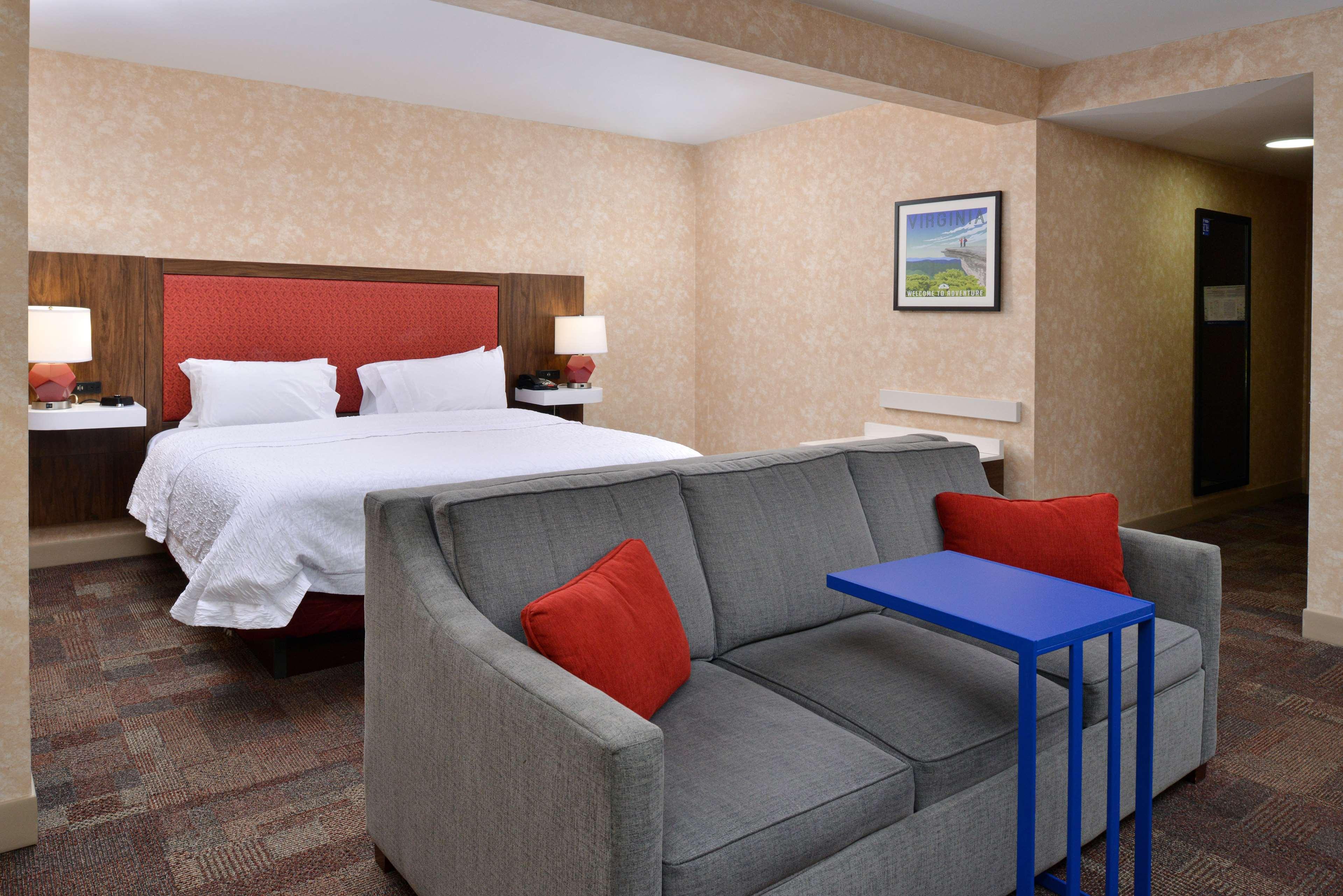 Hampton Inn Wytheville Exteriör bild