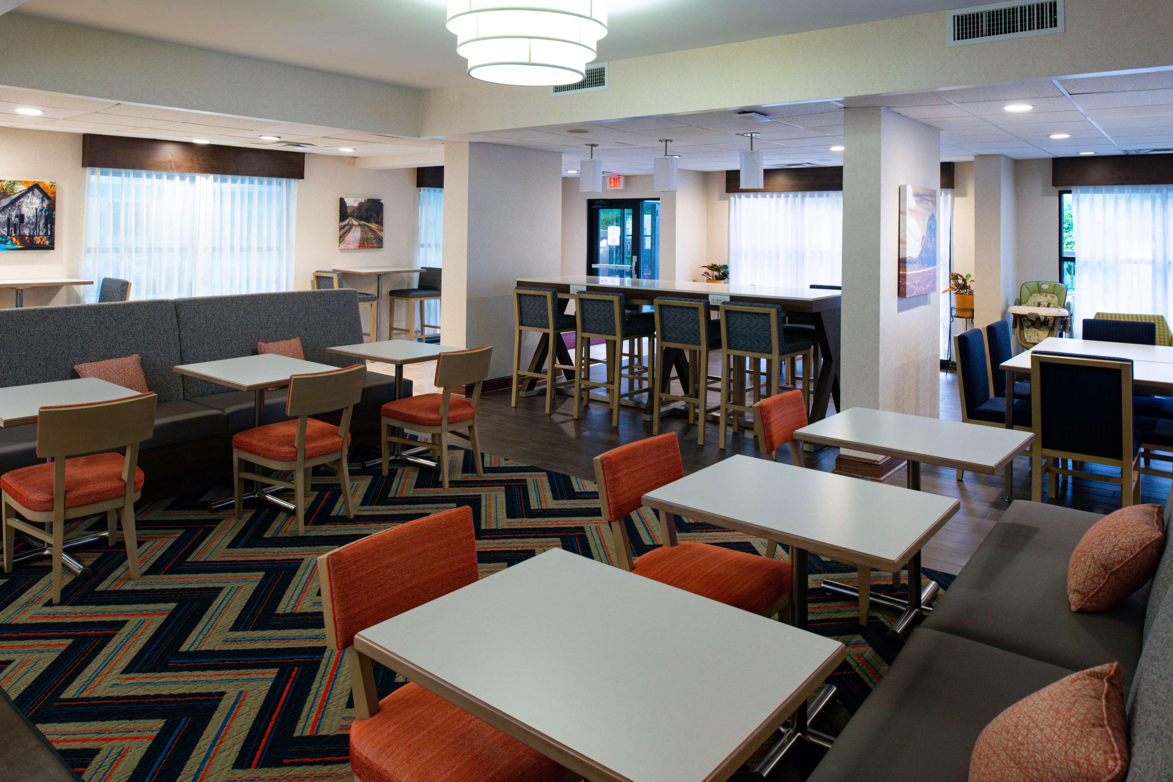 Hampton Inn Wytheville Exteriör bild