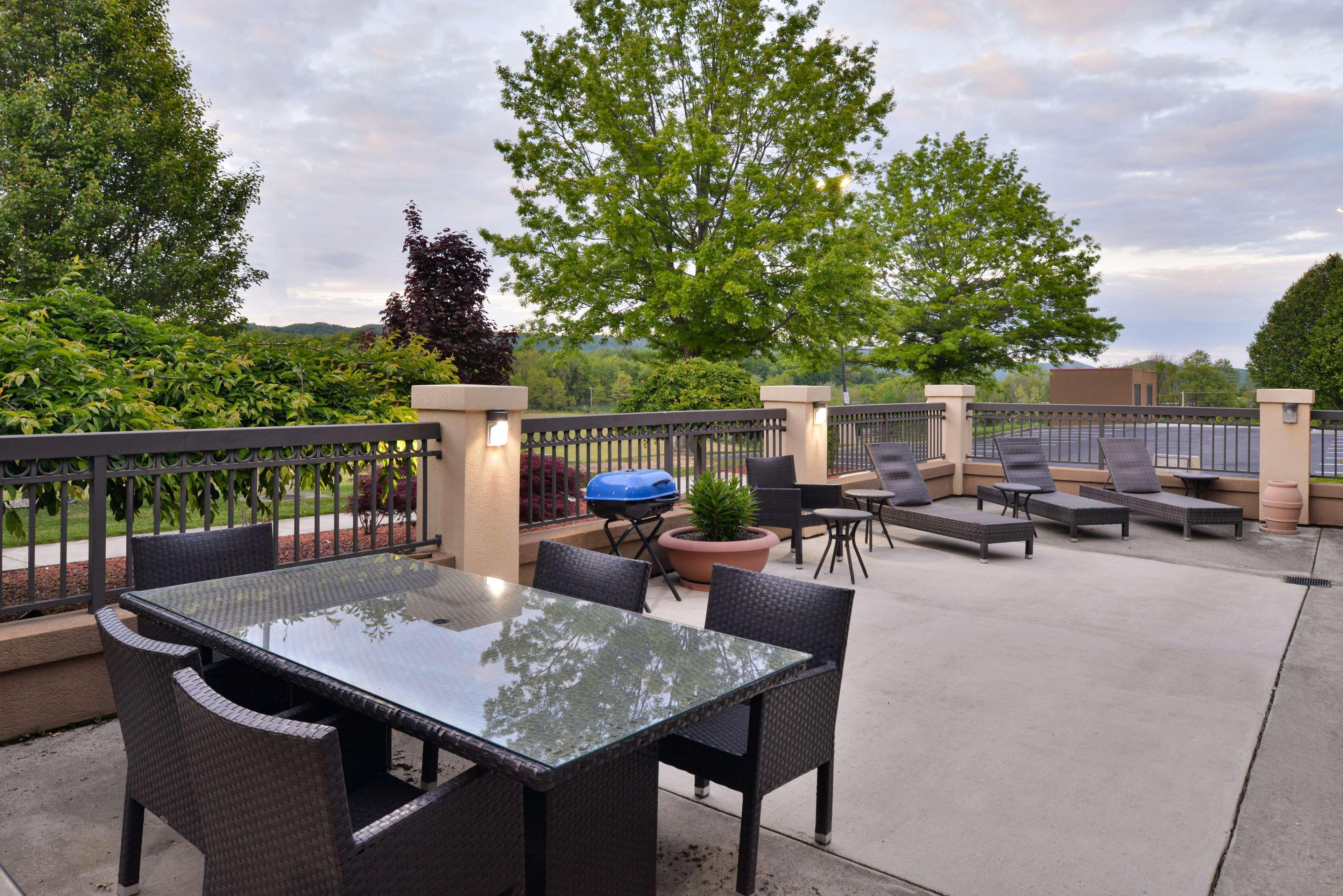Hampton Inn Wytheville Exteriör bild