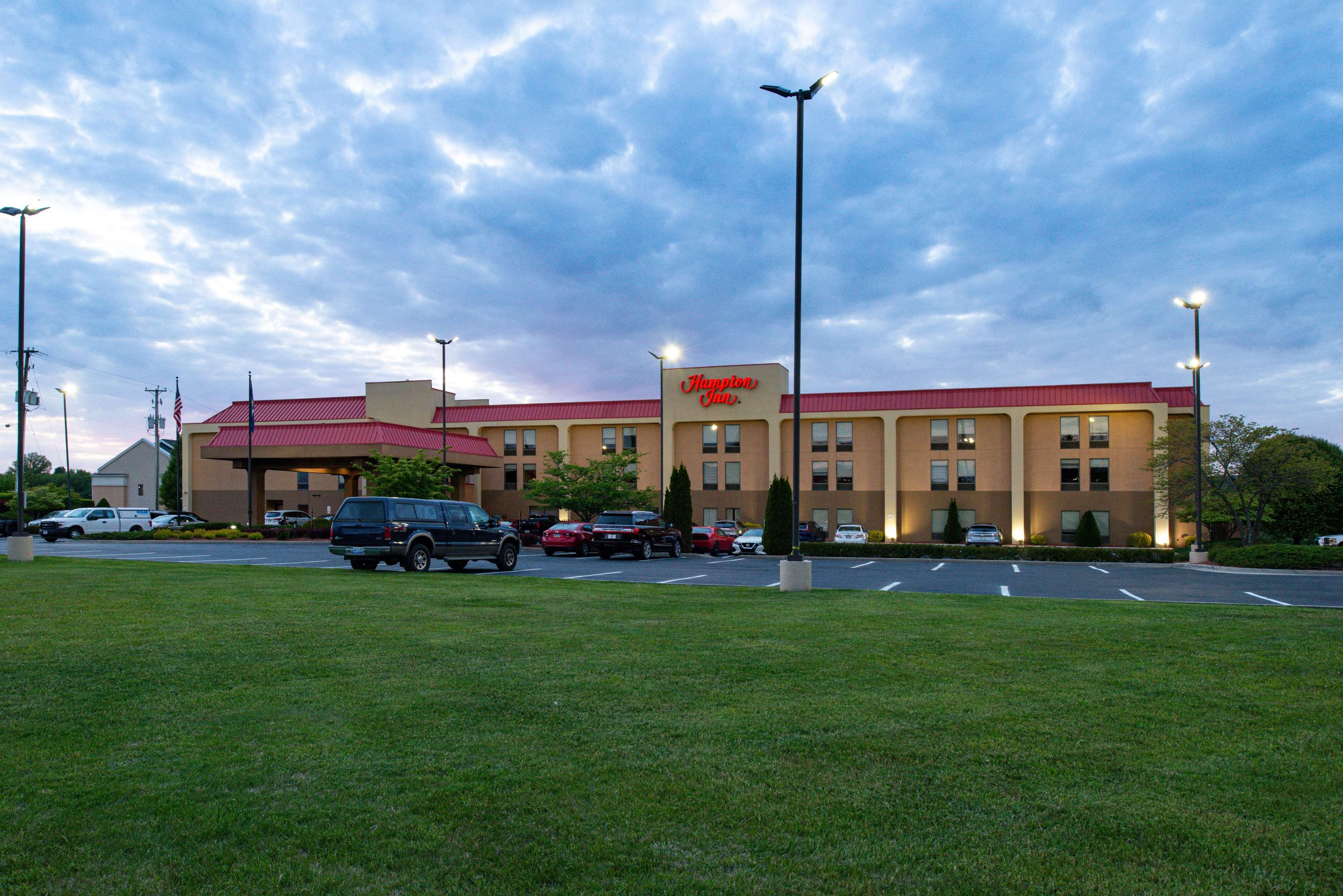 Hampton Inn Wytheville Exteriör bild