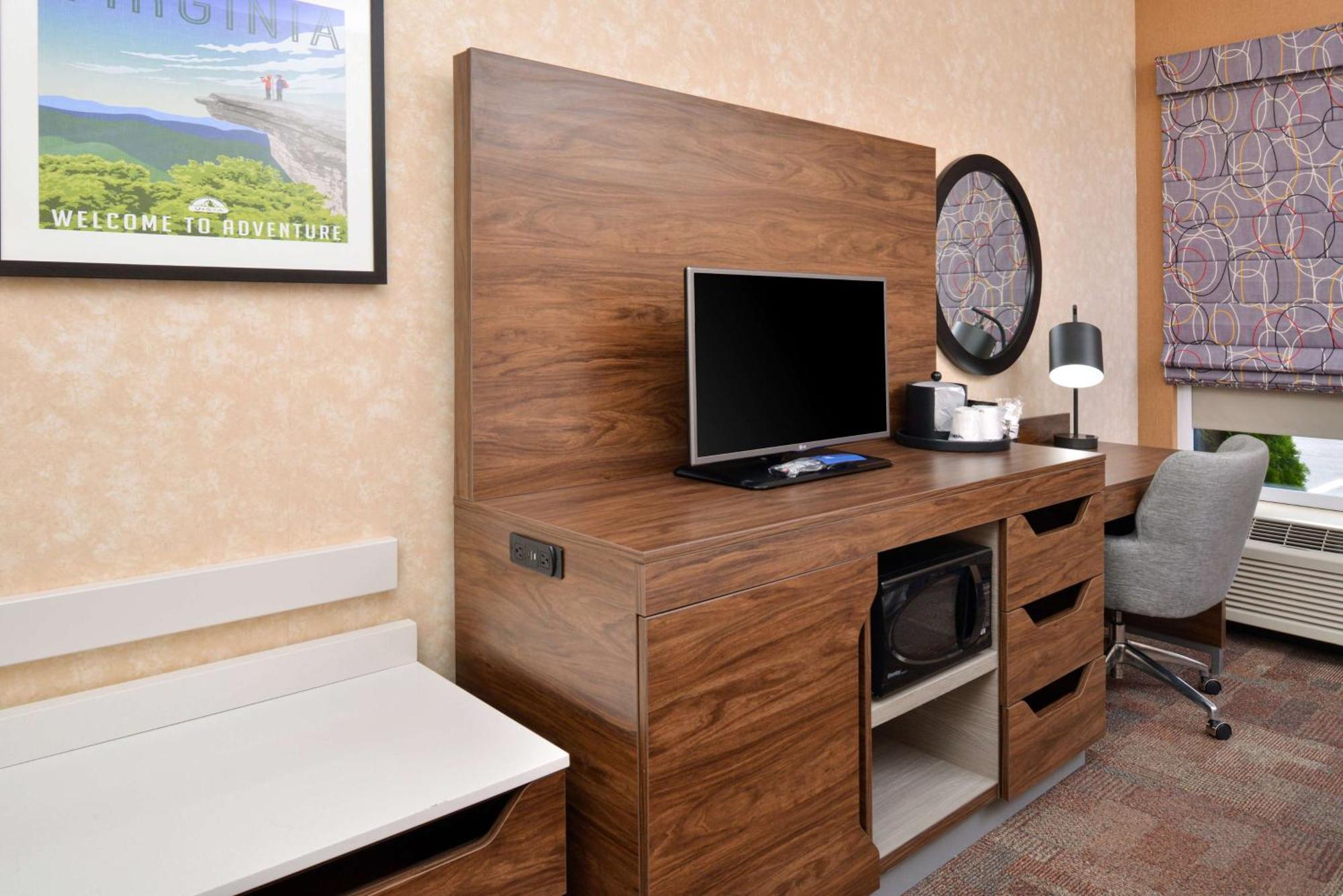 Hampton Inn Wytheville Exteriör bild